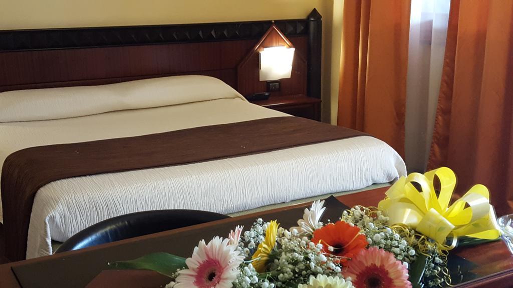 Flower Hotel